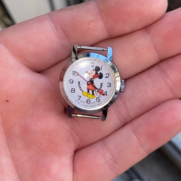 Vintage Bradley Mickey Mouse watch! - Picture 6 of 9